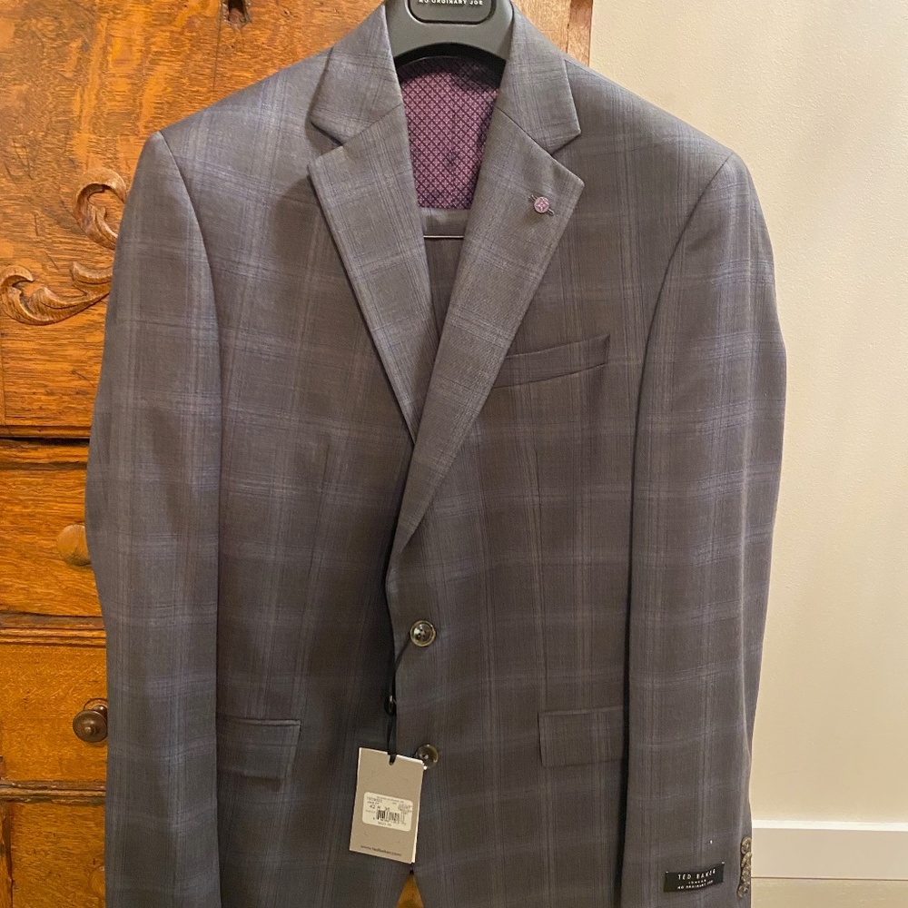 TED BAKER grey window pane suit in size 42